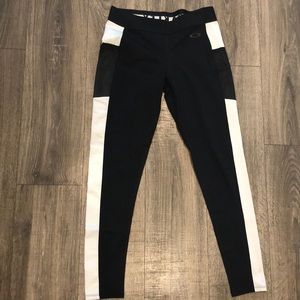 Oakley leggings
